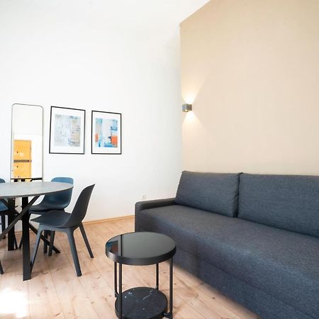 Modern 1-Bedroom Apartment Next To Praterstern Відень Екстер'єр фото