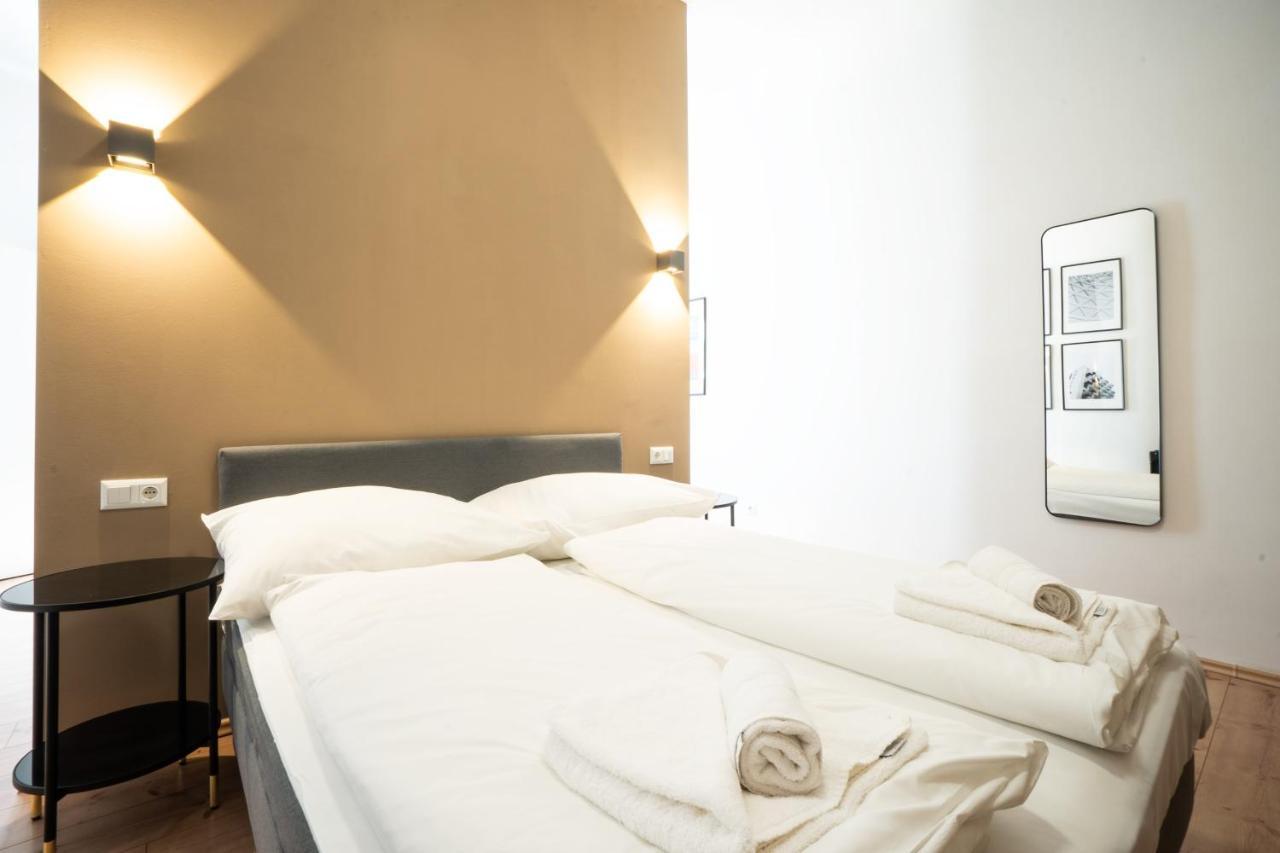 Modern 1-Bedroom Apartment Next To Praterstern Відень Екстер'єр фото