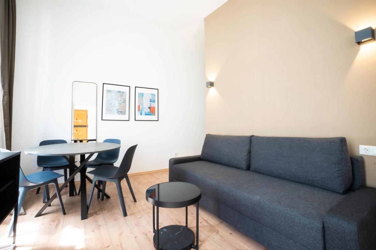 Modern 1-Bedroom Apartment Next To Praterstern Відень Екстер'єр фото